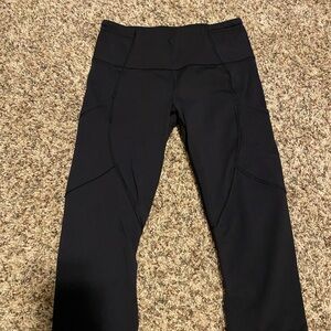 Black capri lululemon leggings